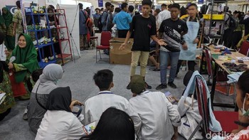 Mari mencari ilmu pengetahuan. (Foto: detikINET/Agus Tri Haryanto)