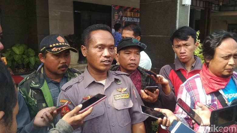 Banser Trenggalek Tak Puas dengan Ungkap Kasus Pelemparan Batu, Mengapa? Banser Trenggalek Tak Puas dengan Ungkap Kasus Pelemparan Batu, Mengapa?