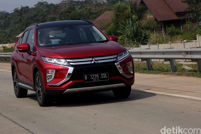 Test drive Mitsubishi Eclipse Cross