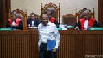 Eksepsi Ditolak Hakim, Begini Ekspresi Habil Marati