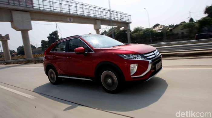 Test drive Mitsubishi Eclipse Cross