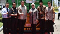 Ekspor perdana air mineral Le Minerale ke Singapura ini  dilakukan pada 16 Oktober 2019 di Pasuruan, Jawa Timur. Le Minerale mengembangkan pasarnya ke negara Singapura, sebagai produk air mineral berkualitas di Indonesia. Istimewa