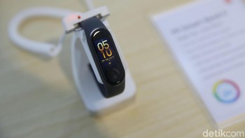 Vendor asal China ini mengklaim Mi Band 4 akan memantau aktivitas fisik pengguna dengan baik. Foto: Grandyos Zafna/detikcom