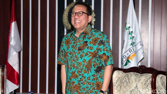 Ketua DPD RI La Nyalla Mattalitti menerima kunjungan mantan Ketua DPD RI Irman Gusman. Apa saja yang dibahas dalam pertemuan tersebut?