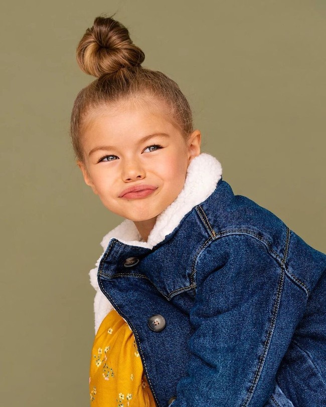 Netizen mengungkapkan kekagumannya pada Alina dengan berbagai pujian. Ada yang menyebutnya seperti boneka, putri raja hingga bidadari. Foto: Instagram/@alina_yakupova_official