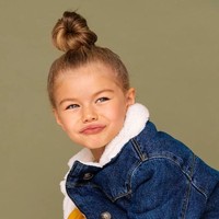 Netizen mengungkapkan kekagumannya pada Alina dengan berbagai pujian. Ada yang menyebutnya seperti boneka, putri raja hingga bidadari. Foto: Instagram/@alina_yakupova_official