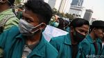 Massa BEM SI Menyemut di Patung Kuda