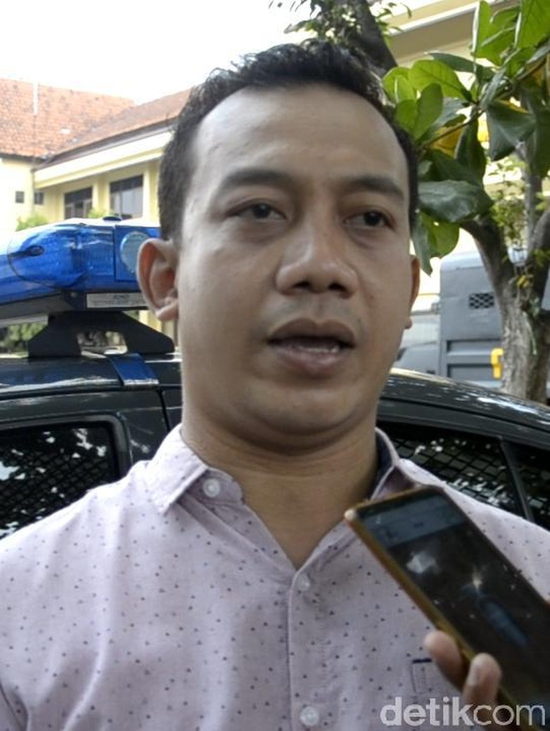 Polisi Buru Teman Dekat dari Perempuan Difabel yang Tewas dalam Karung Polisi Buru Teman Dekat dari Perempuan Difabel yang Tewas dalam Karung