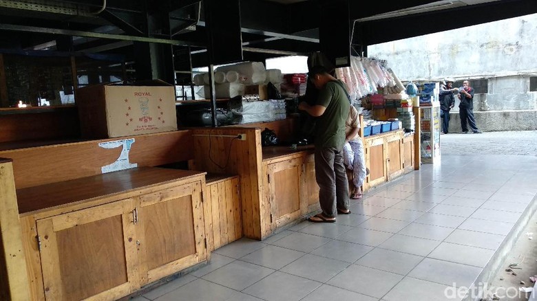Melihat Kembali Pasar Keren Sarijadi Bandung yang Kian Mati Melihat Kembali Pasar Keren Sarijadi Bandung yang Kian Mati