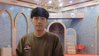Kim Jae Han memilih masuk Islam sejak bulan lalu. Ia lantas mengubah namanya menjadi Daud Kim. Pria dengan wajah manis ini juga membagikan aktivitas hariannya lewat media sosial.  Foto: instagram @jaehan9192