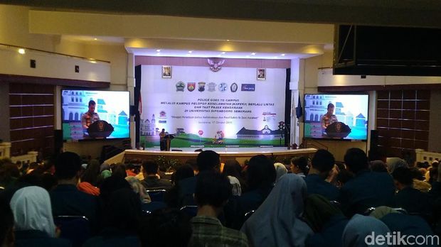 Police Goes To Campus melalui Kampus Pelopor Keselamatan (Kapeka) Berlalulintas dan Taat Pajak Kendaraan di Universitas Diponegoro (Undip) Semarang.
