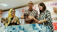 Selain itu, Telkomsel juga menghadirkan program loyalitas pelanggan berupa promo harga khusus saat belanja di outlet Sarinah bagi pelanggan yang menukarkan Telkomsel POIN. Foto: dok. Sarinah