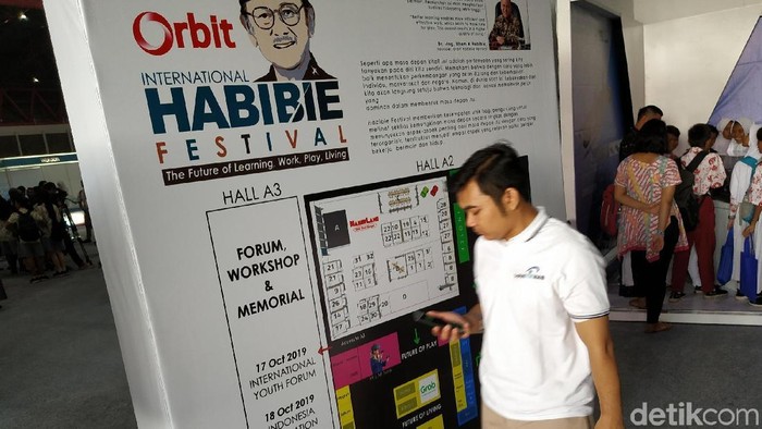 Suasana Orbit Habibie Festival 2019 (Agus Tri Haryanto/detikInet) Suasana Orbit Habibie Festival 2019 (Agus Tri Haryanto/detikInet)