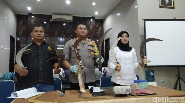 Barang bukti tawuran antarpelajar