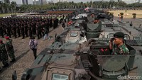 Polda Metro Jaya sendiri mengerahkan 31 personel gabungan untuk mengamankan kegiatan pelantikan di Gedung DPR tersebut.