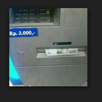 Seandainya ada pilihan uang Rp 2.000 di ATM, bisa jadi pilihan favorit di tanggal tua ya. Foto: Dok. Memecenter, Facebook Cocoklogi Science