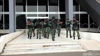 Sekjen MPR Maruf Cahyono mengatakan persiapan pelantikan presiden dan wakil presiden sudah mencapai 95 persen. Persiapan itu berkaitan dengan sarana dan prasaran, sumber daya manusia, serta tata acara untuk pelantikan.