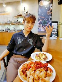 5 Idol Korea Ini Tampan dan Jago Masak, Hati-hati Kepincut!