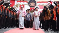 Tito juga memuji JK sebagai sosok yang komplit. Selain pengusaha sukses, Tito menilai JK juga sukses sebagai politikus.