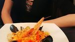 Gaya Makan Mewah Eks Model Playboy yang Jadi Calon Presiden Kroasia