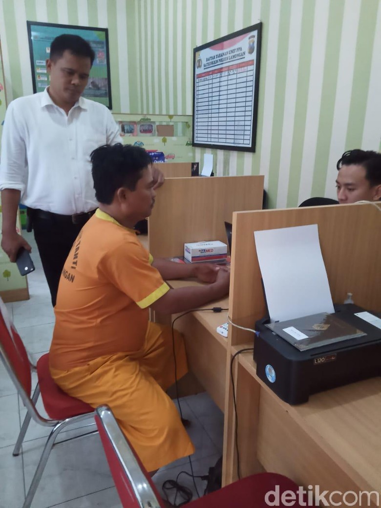Bejat, Kakek 60 Tahun di Lamongan Cabuli Anak Tetangga Bejat, Kakek 60 Tahun di Lamongan Cabuli Anak Tetangga