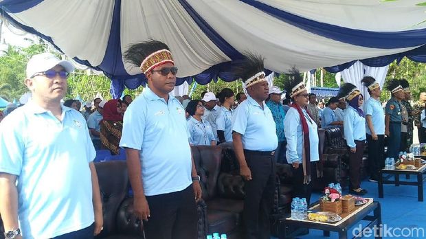 Menteri Yohana Yembise Buka Festival Pesona Bahari Raja Ampat