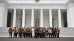 Jokowi Foto Bareng JK hingga Menteri Kabinet Kerja di Istana