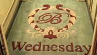 Hotel ini disebut mengganti karpet lift-nya setiap hari sesuai dengan nama hari tersebut. Keren ya? (Foto: via Boredpanda)