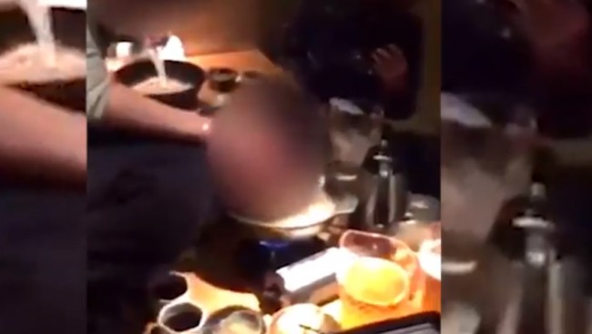 5 Kejadian Seram Saat Makan Hot Pot Ini Sangat Mengerikan