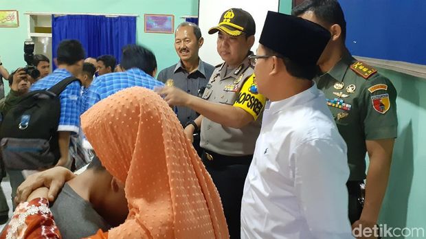 Para korban di bawah umur dihadirkan/