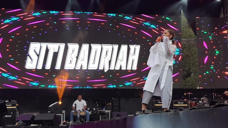Siti Badriah Foto: Febriyantino Nur Pratama Siti Badriah Foto: Febriyantino Nur Pratama