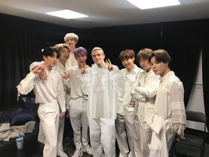 BTS Rilis Kolaborasi dengan Lauv Lewat Make It Right Remix