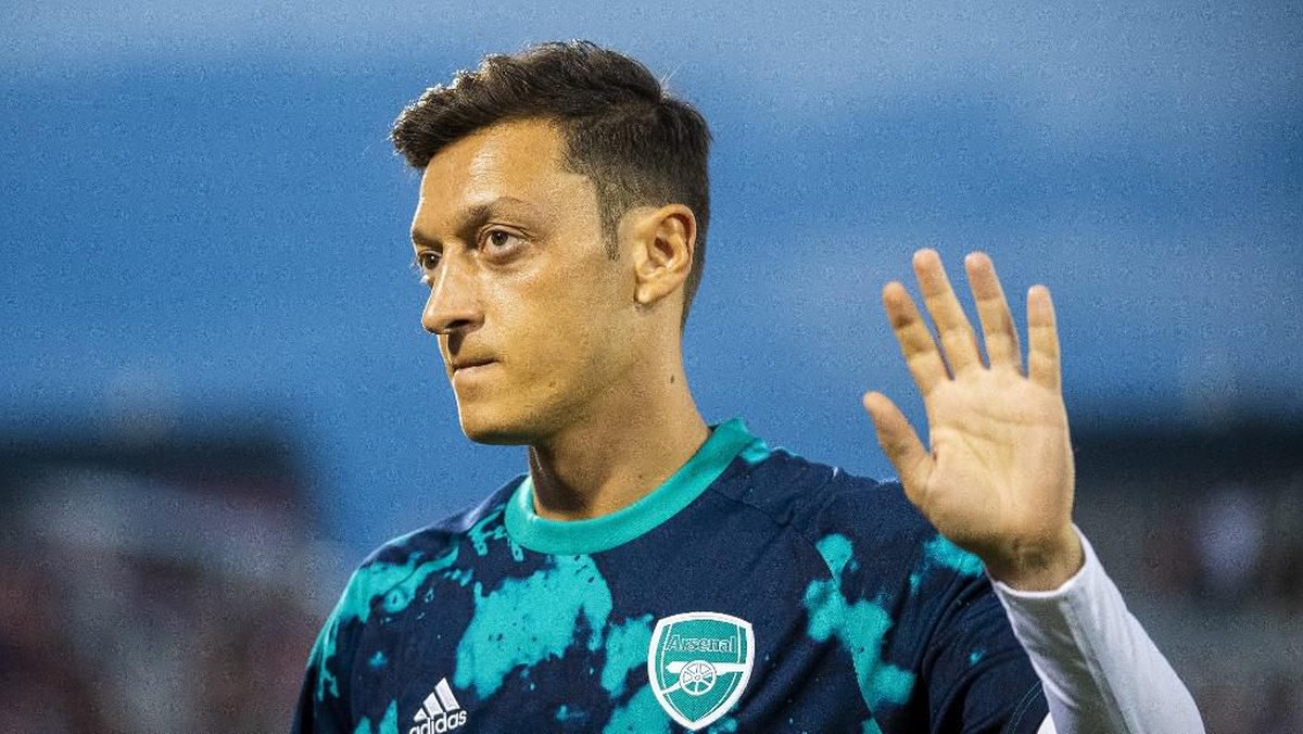 Gelandang Arsenal Mesut Oezil. (Foto: Timothy Nwachukwu/ Getty Images/ AFP)