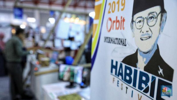 Merasakan Sensai Menerbangkam Pesawat di Habibie Festival