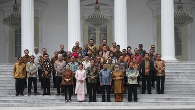 Jokowi Foto Bareng JK hingga Menteri Kabinet Kerja di Istana