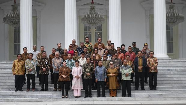 Jokowi Foto Bareng JK dan Menteri kabinet Kerja / 