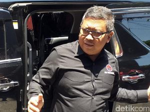 Hasto Sebut Megawati Cari Masukan Cawali Surabaya ke Risma