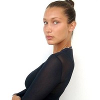 Bella Hadid diumumkan sebagai wanita paling cantik di dunia. Secara ilmiah, wajah model 23 tahun itu paling ideal dan mendekati kesempurnaan. Foto: Instagram