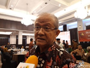MUI: Jika Tak Bisa Terapkan Protokol Kesehatan, Lebih Baik Salat Id di Rumah