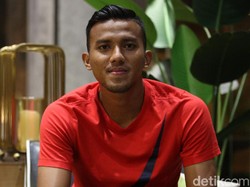 Seperti diketahui, Teja mulai menekuni sepakbola saat masuk PPLP Sumbar. Itu pun karena diajak dua temannya. Tapi, justru dua temannya itu tak lolos seleksi, sedangkan Teja bisa menjadi bagian PPLP. 