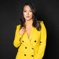 Meski terasa sakit dan membuat tak percaya diri, ia justru bersyukur bisa mengalami ini. Sebagai seseorang yang tidak pernah mengalami masalah kulit sebelum aku tidak pernah bisa mengerti. Tapi sekarang aku akan lebih mengerti dan empati dan untuk itu aku bersyukur, ujarnya. Foto: Instagram @franceswangtv