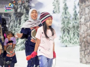 Yuk Ajak Anak-anak Main Salju di Trans Studio Cibubur, Ada Promo!