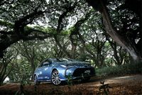 Mobil hybrid Toyota Corolla Hybrid