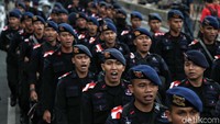 Setiap Polda mengirimkan pasukan sebanyak 100-200 personel.