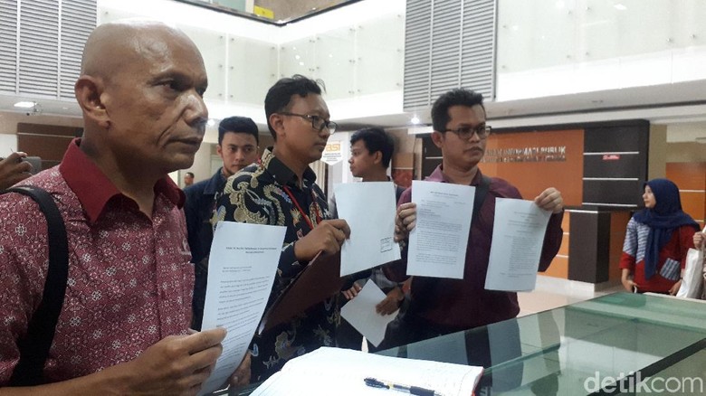Tim Advokasi Novel Sampaikan Surat ke Jokowi Minta Info Perkembangan Kasus Tim Advokasi Novel Sampaikan Surat ke Jokowi Minta Info Perkembangan Kasus