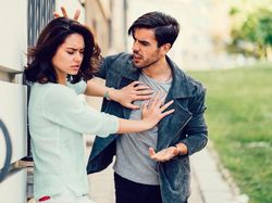Ramalan Zodiak Cinta 20 Maret: Taurus Tak Bicara Keras, Aries Coba Mengalah