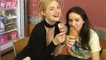 Ini Gaya Kulineran Elle Fanning yang Doyan Makan Burger