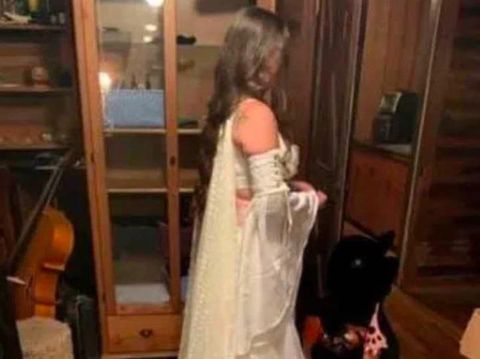 Pamer Dada & Perut di Pernikahan, Pengantin Dikritik Seperti Penari Striptis