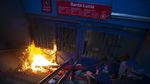 Ibu Kota Chile Rusuh, Bus-bus Dibakar dan Stasiun Kereta Dirusak