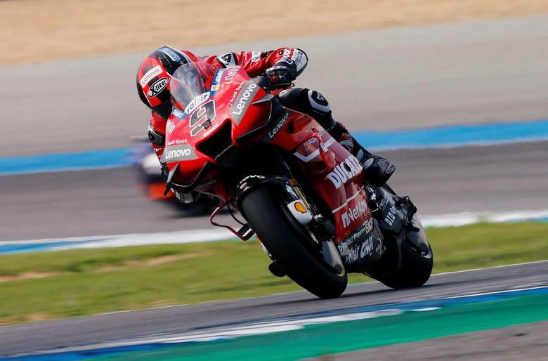 Danilo Petrucci Motorcycling - MotoGP - Thailand Grand Prix - Chang International Circuit, Buriram, Thailand - October 6, 2019. Mission Winnow Ducati Corses Danilo Petrucci in action during the race. REUTERS/Soe Zeya Tun